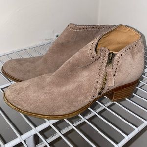 Lucky Brand Taupe Suede Ankle boot